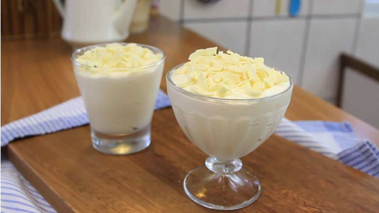 Mousse de leite em pó com apenas 3 ingredientes