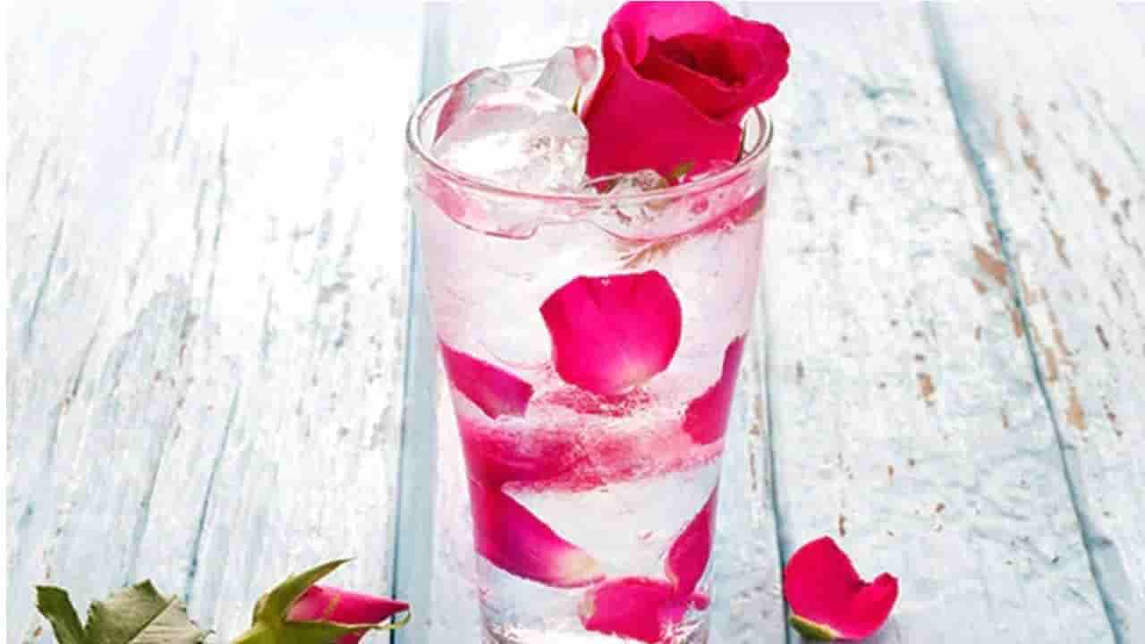 Como usar água de rosas para cuidar da pele