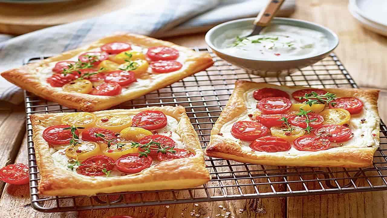 Como fazer pizza de cream cheese com tomate