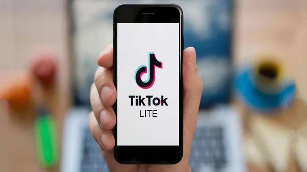 Por que o TikTok Lite trava e fecha apenas no Android?