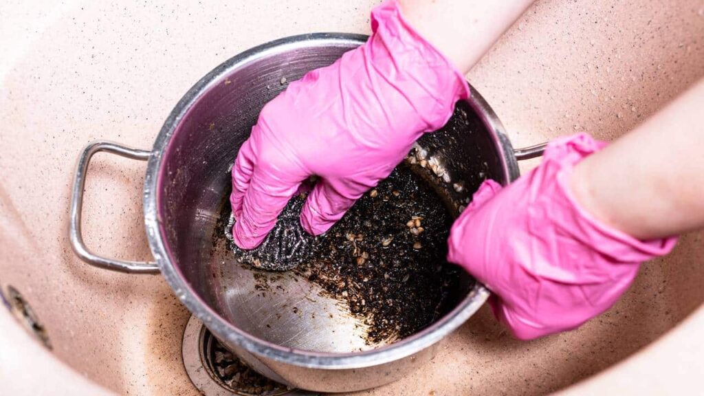 Como recuperar uma panela queimada? Aqui estão algumas dicas