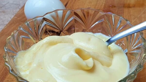 Receita de maionese caseira sem ovos: dura mais tempo na geladeira