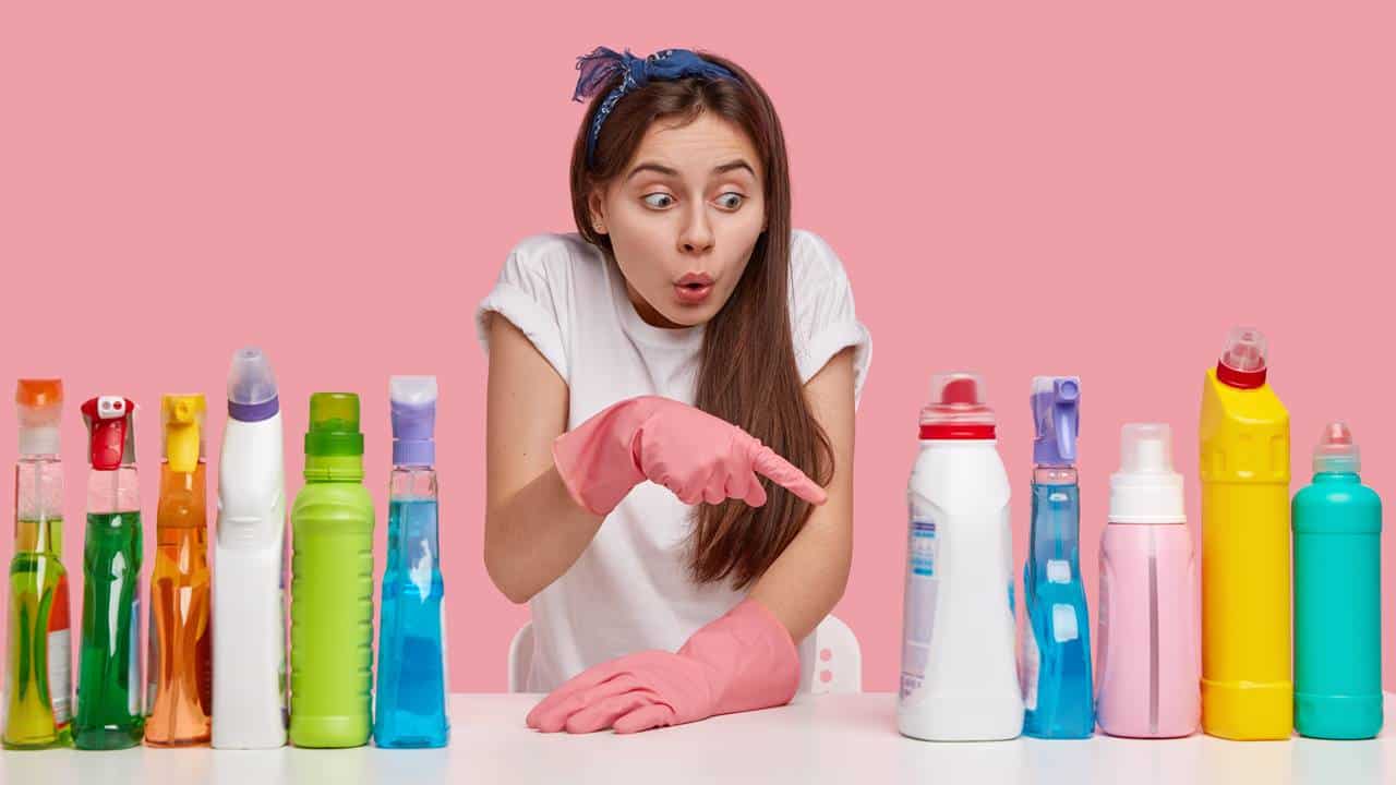 Alerta geral para donas de casa: nunca misture estes produtos de limpeza.