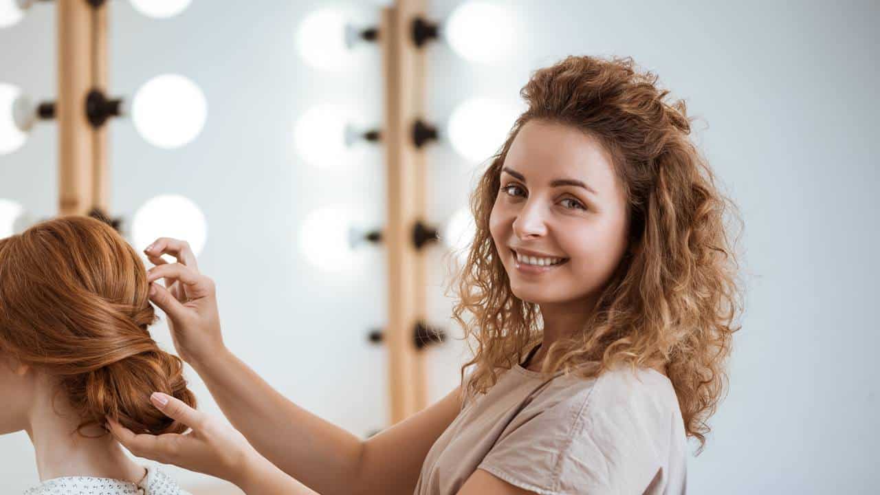 5 PENTEADOS FÁCEIS com ondas para ficar MAIS GLAMOUROSA