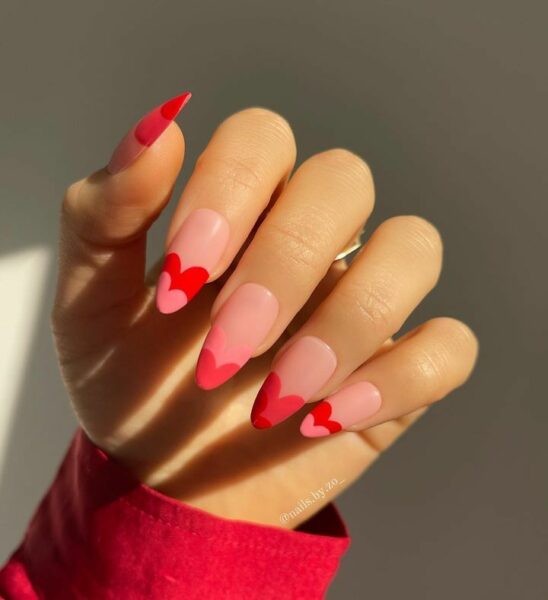 unhas rosa manicure francesinha dupla de coração @thepinkbrunette