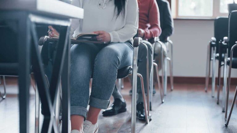 Começa período de matrícula para novos alunos na Rede CEJA no Rio de Janeiro