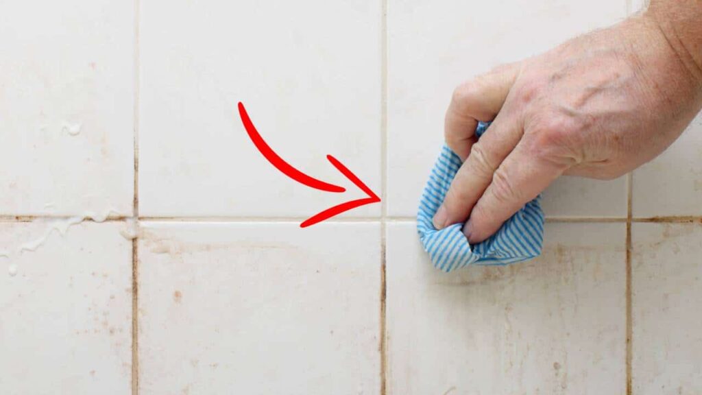 O ingrediente que você deve usar para remover incrustações do banheiro