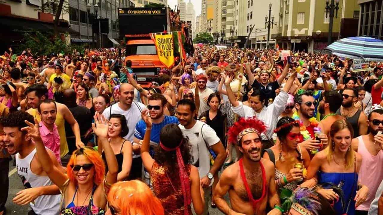Pré-carnaval Final de semana de festas abre a folia 2023