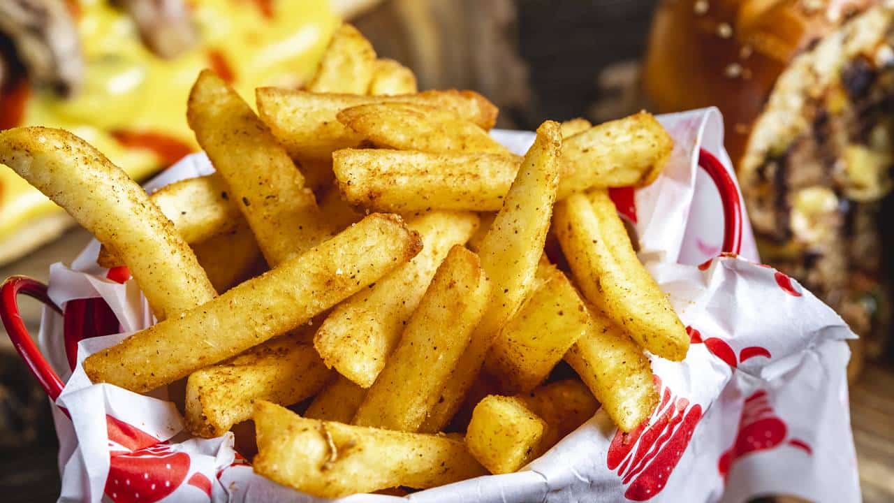 Sem Nenhuma Gota de Óleo: Faça Batata Frita crocante e muito saborosa