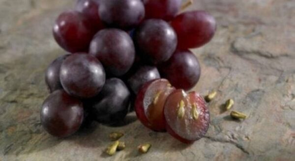 Por que as pessoas estão comendo sementes de uva?