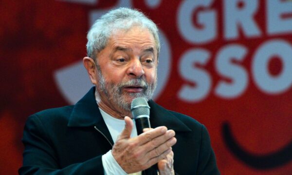 Lula pode liberar presente para os aposentados e pensionistas do INSS