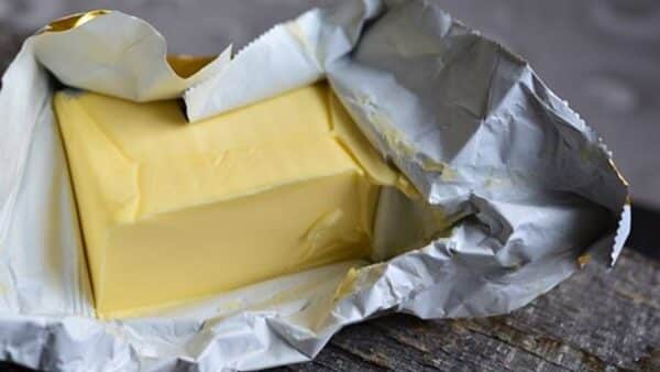 Receita simples para fazer manteiga caseira com 2 ingredientes