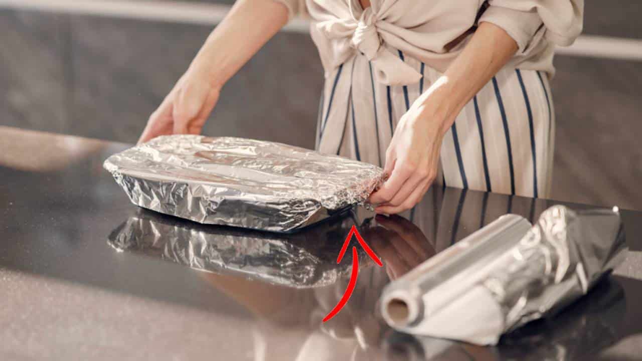 5 usos Como usar papel alumínio para manter os alimentos quentes por mais tempo