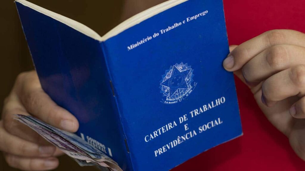 13º salário: CARTEIRA ASSINADA
