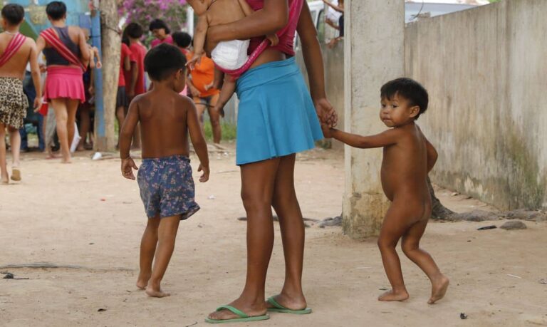 A morte sofrida do povo yanomami