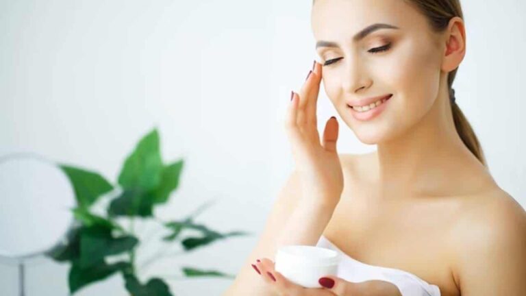5 ervas que o ajudarão a produzir colágeno