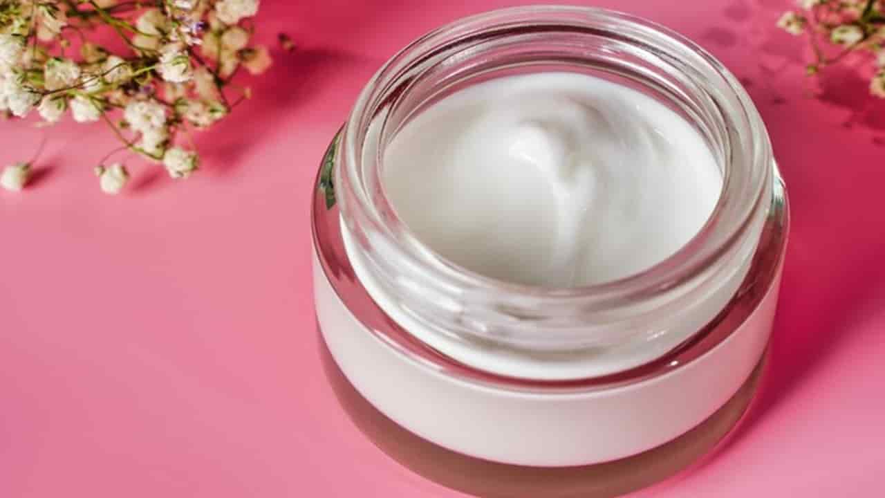 Colágeno Puro: faça este creme de rosas para eliminar rugas