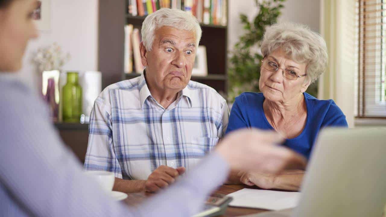 AVISO: idosos podem emitir credencial