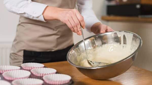 Aprenda este creme de confeiteiro caseiro e deliciosa