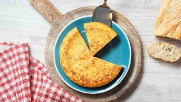  Como fazer omelete espanhola com abobrinha