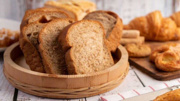 Delicioso e saudável: Este pão com farinha de grão de bico é super fácil