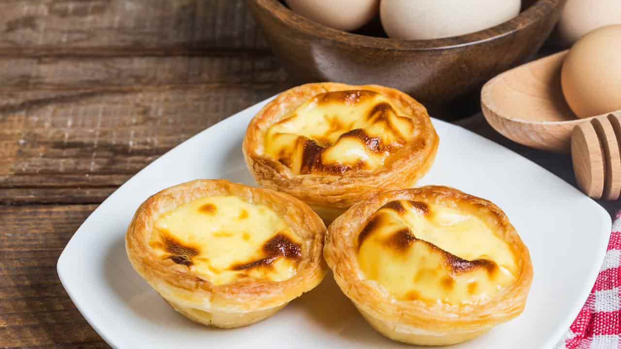 Veja como fazer Muffins de ovo e queijo: uma receita perfeita