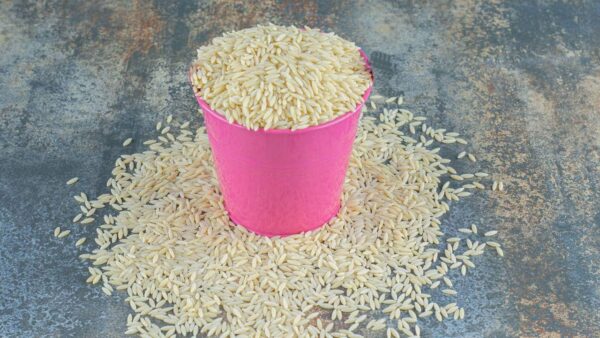 usar arroz para atrair sorte e dinheiro