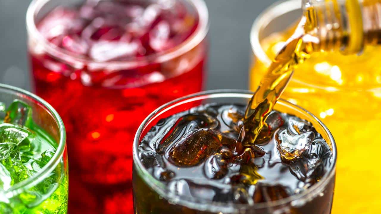 Mito ou Realidade? Cientistas explicam por que refrigerante em garrafas de vidro tem um gosto melhor
