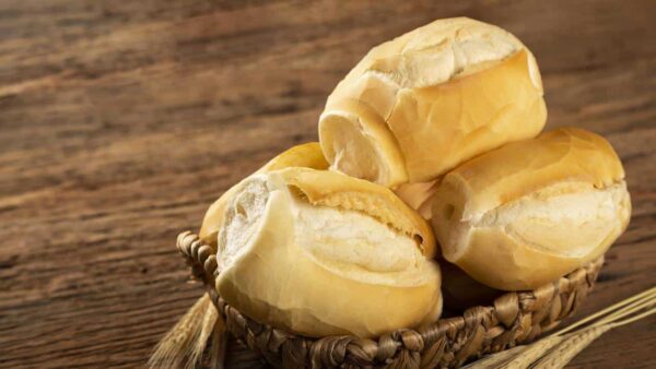 Transforme seu pão dormido em pão fresco em 3 minutos: Não há necessidade de jogá-lo fora!