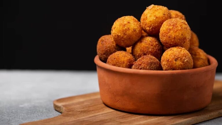 Preparei em pouco tempo bolinhas de batata crocantes