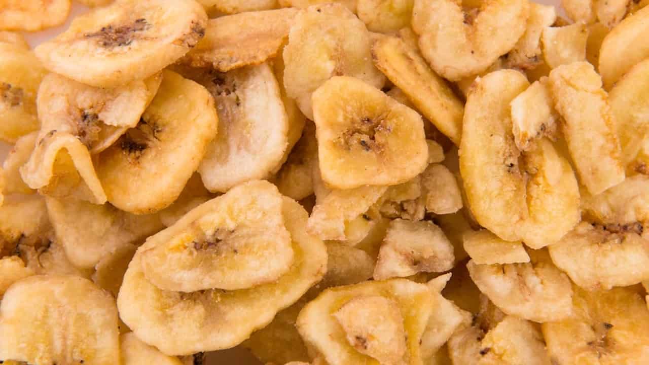 Chips de banana: PERFEITOS e crocantes para hora do lanche
