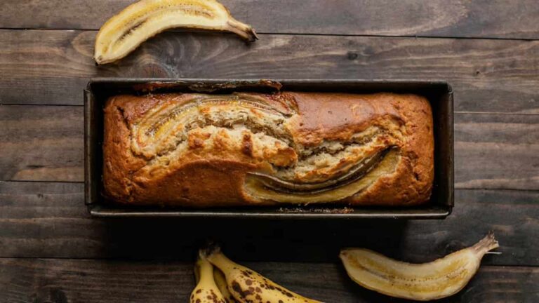 Preparei este bolo de banana fofinho e delicioso