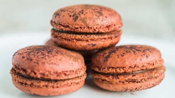 Macarons de chocolate, receita de um doce tradicional francês