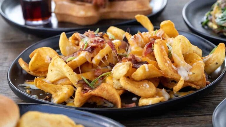 SURREAL: Esta receita de batatas alemãs com bacon é deliciosa