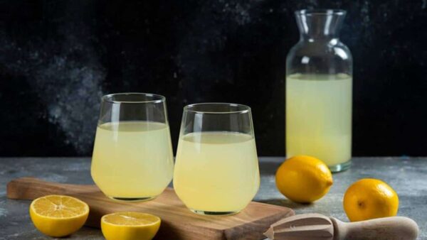 Combinação poderosa: os benefícios ocultos da água com limão e bicarbonato