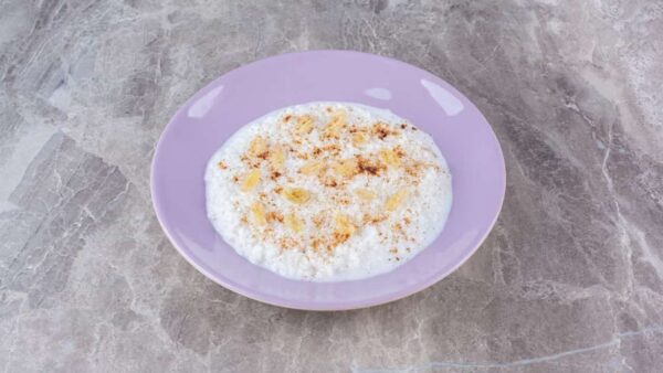 Aprenda esta receita de arroz doce com um toque especial de café