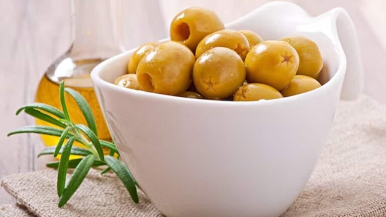 Azeitonas temperadas, receita tradicional para as fazer em casa