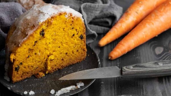 Fácil e saboroso: Faça este bolo de cenoura e se delicie