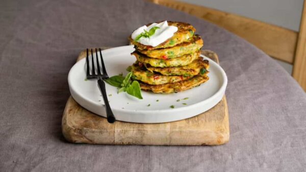 Panquecas de batata e abobrinha: crocantes e suculentas