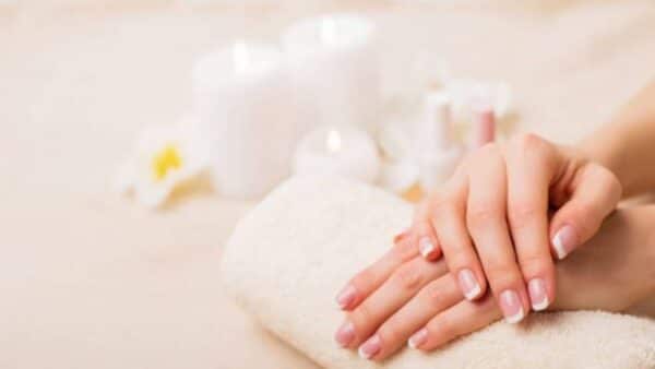 Os 5 melhores truques para conseguir uma manicure perfeita