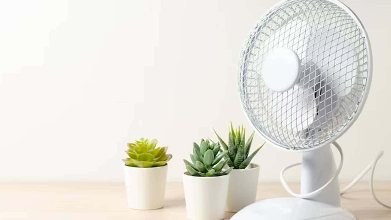 Como fazer o ventilador SOPRAR AR FRIO com um truque simples?