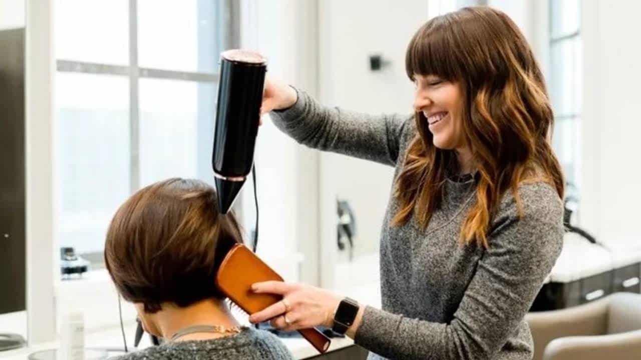 3 cortes de cabelo para mulheres BAIXINHAS de qualquer idade