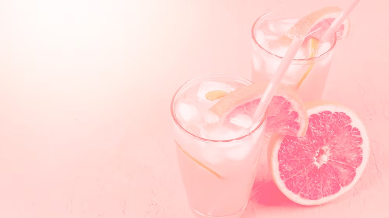 Incrível: Prepare uma limonada rosa bem refrescante 