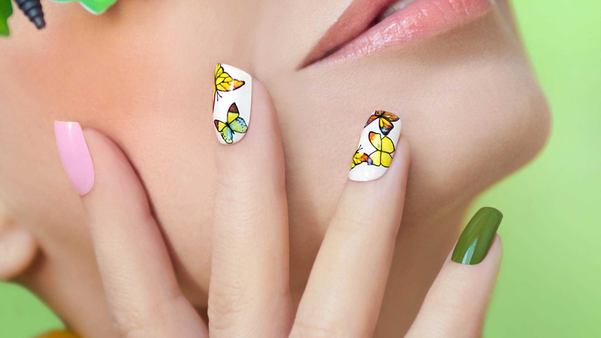 Unhas com borboletas: 4 modelos para estilizar suas unhas