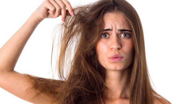 Como identificar e tratar danos em cabelos secos?