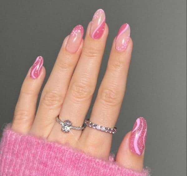 nails barbie rosa com glitter