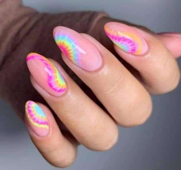 nails criativas tie dye colorido