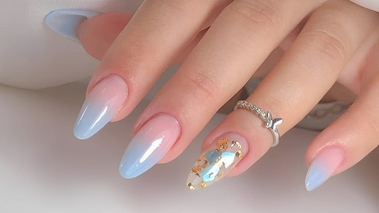 Unhas blue light design da moda