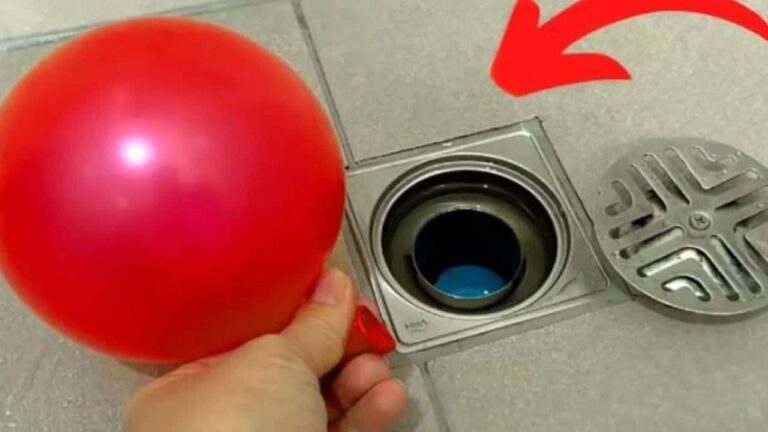Truque do balão no ralo do banheiro que você precisa aprender