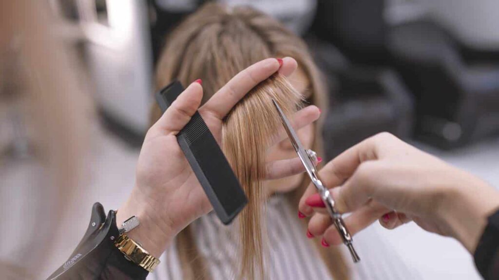 Melhor dia para cortar o cabelo em setembro
